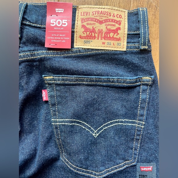 Levi’s 505 NWT 31W X 30L Dk Wash Jean Straight Leg Zip Fly Classic 5 Pocket - Picture 6 of 10
